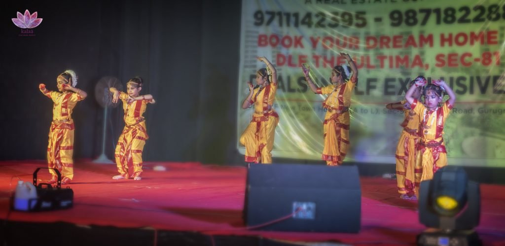 Students of Kalaa Dance at a performance